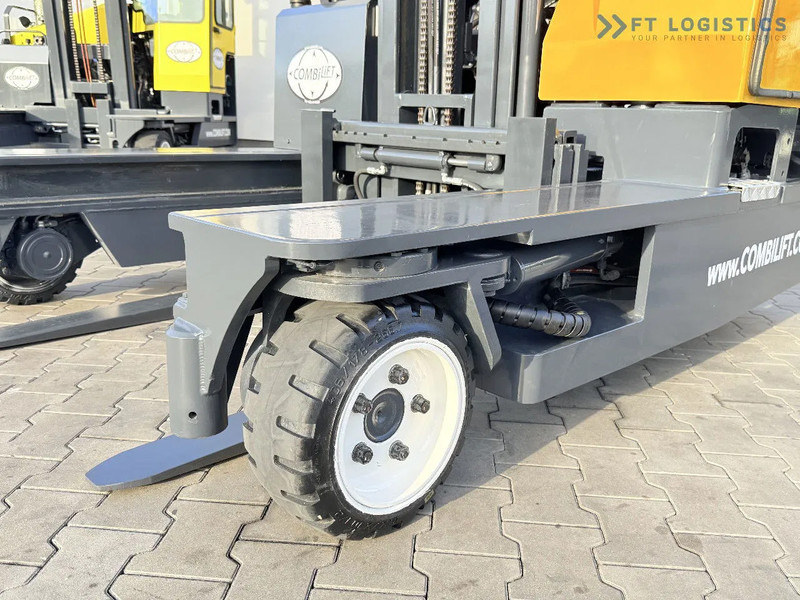 Combilift C3000 / GAS / DUPLEX 4500MM / ONLY 3096 HOURS / FORK SIDE SHIFT / FULL CABIN / EXCELLENT CONDITION / Wide range of four-way and - Xe tải tiếp cận 4 hướng: hình 4 Combilift C3000 / GAS / DUPLEX 4500MM / ONLY 3096 HOURS / FORK SIDE SHIFT / FULL CABIN / EXCELLENT CONDITION / Wide range of four-way and - Xe tải tiếp cận 4 hướng: hình 4