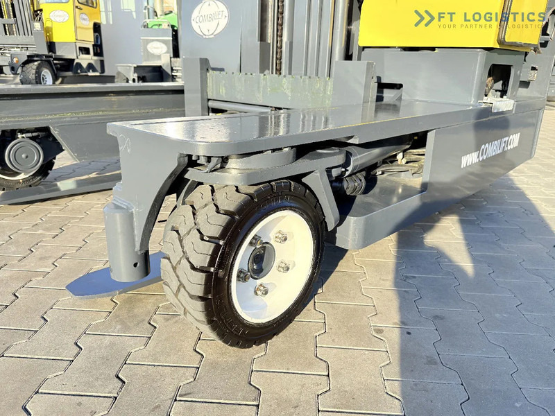 Combilift C3000 / GAS / TRIPLEX 4900MM / FREE LIFT / FORK POSITIONER / FULL CABIN / EXCELLENT CONDITION / Wide range of four-way and side - Xe tải tiếp cận 4 hướng: hình 4 Combilift C3000 / GAS / TRIPLEX 4900MM / FREE LIFT / FORK POSITIONER / FULL CABIN / EXCELLENT CONDITION / Wide range of four-way and side - Xe tải tiếp cận 4 hướng: hình 4