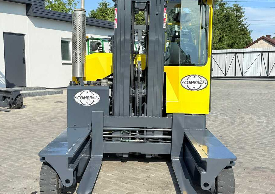 Combilift C3000 / GAS / TRIPLEX - 4900MM / ONLY 1537 HOURS / FORK POSITIONER / CABIN / LIKE NEW - Xe tải tiếp cận 4 hướng: hình 5 Combilift C3000 / GAS / TRIPLEX - 4900MM / ONLY 1537 HOURS / FORK POSITIONER / CABIN / LIKE NEW - Xe tải tiếp cận 4 hướng: hình 5