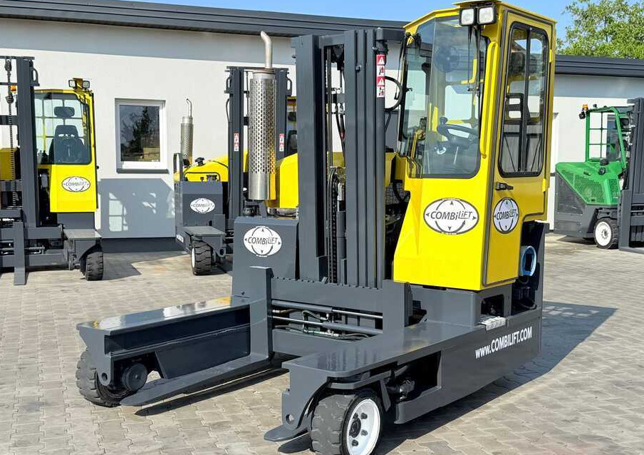 Combilift C3000 / GAS / TRIPLEX - 4900MM / ONLY 1537 HOURS / FORK POSITIONER / CABIN / LIKE NEW - Xe tải tiếp cận 4 hướng: hình 1 Combilift C3000 / GAS / TRIPLEX - 4900MM / ONLY 1537 HOURS / FORK POSITIONER / CABIN / LIKE NEW - Xe tải tiếp cận 4 hướng: hình 1