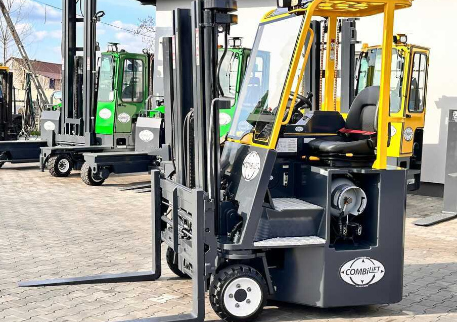 Combilift C3000CB / GAS / TRIPLEX / 4900MM / FREE LIFT / FORK POSITIONER / SIC3000CB / GAS / TRIPLEX / 4900MM / FREE LIFT / FORK POSITIONER / SIDE SHIFT / LIKE NEWDE SHIFT / LIKE NEW - Xe tải tiếp cận 4 hướng: hình 2 Combilift C3000CB / GAS / TRIPLEX / 4900MM / FREE LIFT / FORK POSITIONER / SIC3000CB / GAS / TRIPLEX / 4900MM / FREE LIFT / FORK POSITIONER / SIDE SHIFT / LIKE NEWDE SHIFT / LIKE NEW - Xe tải tiếp cận 4 hướng: hình 2