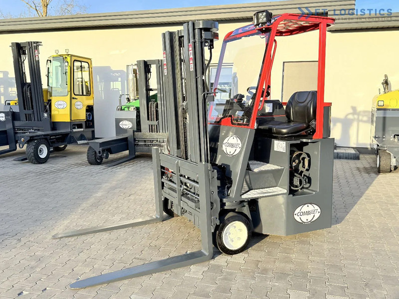 Combilift C3000CB / GAS / TRIPLEX 4900MM / FREE LIFT / SIDE SHIFT / FORK POSITIONER / EXCELLENT CONDITION / Wide range of four-way and sid - Xe tải tiếp cận 4 hướng: hình 3 Combilift C3000CB / GAS / TRIPLEX 4900MM / FREE LIFT / SIDE SHIFT / FORK POSITIONER / EXCELLENT CONDITION / Wide range of four-way and sid - Xe tải tiếp cận 4 hướng: hình 3