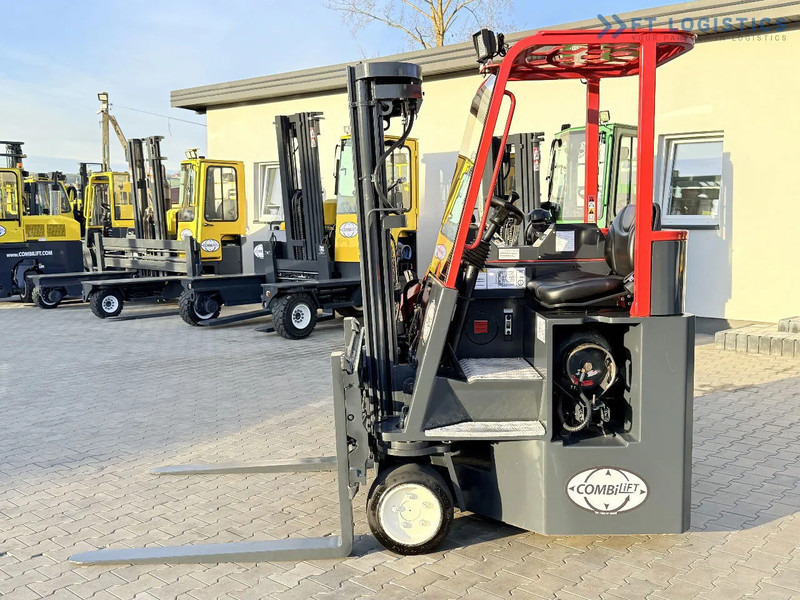 Combilift C3000CB / GAS / TRIPLEX 4900MM / FREE LIFT / SIDE SHIFT / FORK POSITIONER / EXCELLENT CONDITION / Wide range of four-way and sid - Xe tải tiếp cận 4 hướng: hình 2 Combilift C3000CB / GAS / TRIPLEX 4900MM / FREE LIFT / SIDE SHIFT / FORK POSITIONER / EXCELLENT CONDITION / Wide range of four-way and sid - Xe tải tiếp cận 4 hướng: hình 2