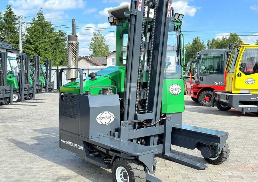 Combilift C3500 / DUPLEX 4100MM / GAS / EXTENDABLE FORKS / CABIN / HEATING + AIR CONDITIONING / LIKE NEW - Xe tải tiếp cận 4 hướng: hình 5 Combilift C3500 / DUPLEX 4100MM / GAS / EXTENDABLE FORKS / CABIN / HEATING + AIR CONDITIONING / LIKE NEW - Xe tải tiếp cận 4 hướng: hình 5