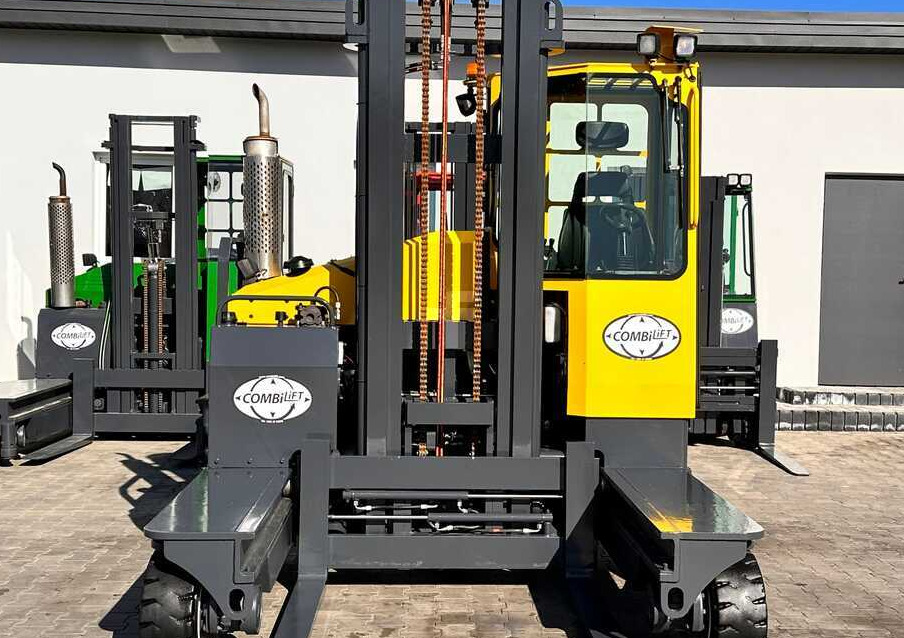 Combilift C4000 / LPG / DUPLEX / 4100MM / WEIGHT / FORK SIDE SHIFT / LIKE NEW - Xe tải tiếp cận 4 hướng: hình 5 Combilift C4000 / LPG / DUPLEX / 4100MM / WEIGHT / FORK SIDE SHIFT / LIKE NEW - Xe tải tiếp cận 4 hướng: hình 5