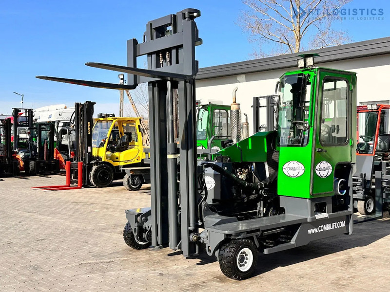 Combilift C4000 / LPG / DUPLEX / 4500MM / FREE LIFT / LIKE NEW C4000 / LPG / DUPLEX / 4500MM / FREE LIFT / LIKE NEW - Xe tải tiếp cận 4 hướng: hình 1 Combilift C4000 / LPG / DUPLEX / 4500MM / FREE LIFT / LIKE NEW C4000 / LPG / DUPLEX / 4500MM / FREE LIFT / LIKE NEW - Xe tải tiếp cận 4 hướng: hình 1
