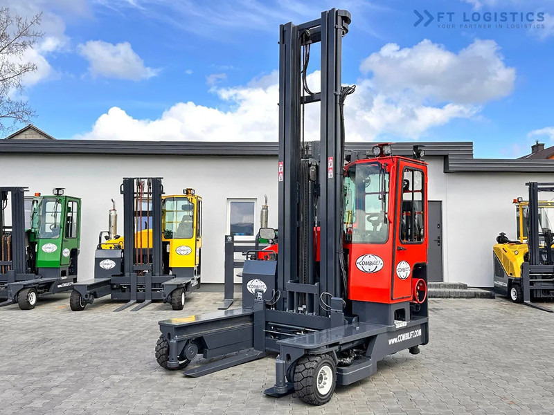 Combilift C4000 / TRIPLEX / 9300MM / FREE LIFT / POSITIONER / LPG / CABIN C4000 / TRIPLEX / 9300MM / FREE LIFT / POSITIONER / LPG / CABIN - Xe tải tiếp cận 4 hướng: hình 5 Combilift C4000 / TRIPLEX / 9300MM / FREE LIFT / POSITIONER / LPG / CABIN C4000 / TRIPLEX / 9300MM / FREE LIFT / POSITIONER / LPG / CABIN - Xe tải tiếp cận 4 hướng: hình 5