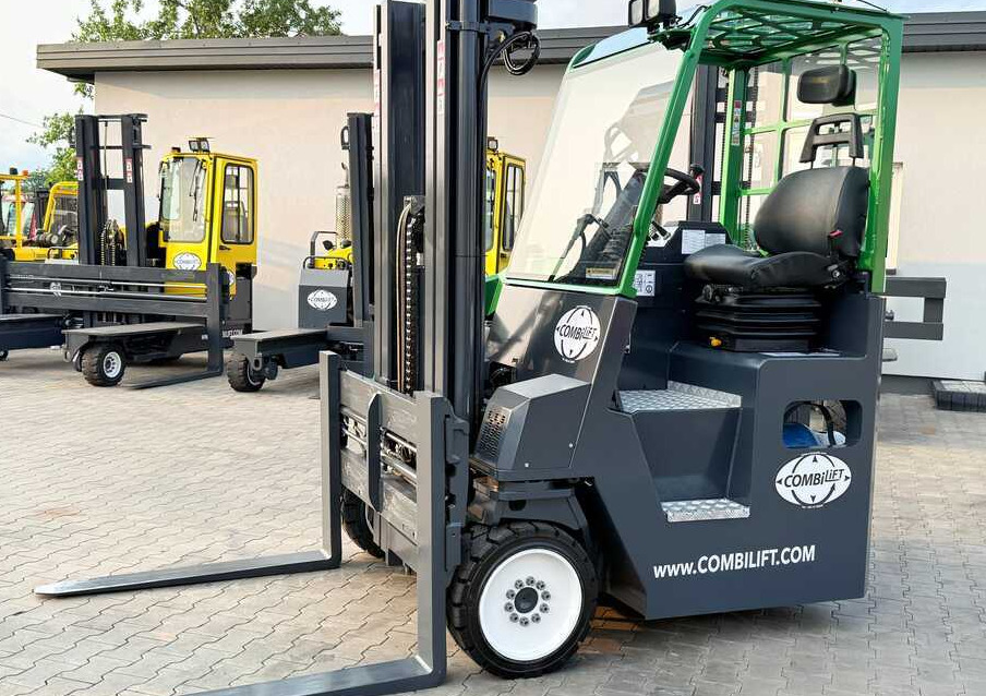 Combilift C4000CB / TRIPLEX - 5200MM / LPG / FREE LIFT / FORK POSITIONER / FORK SIDESHIFT / HEIGHT 2450MM / LIKE NEW - Xe tải tiếp cận 4 hướng: hình 2 Combilift C4000CB / TRIPLEX - 5200MM / LPG / FREE LIFT / FORK POSITIONER / FORK SIDESHIFT / HEIGHT 2450MM / LIKE NEW - Xe tải tiếp cận 4 hướng: hình 2