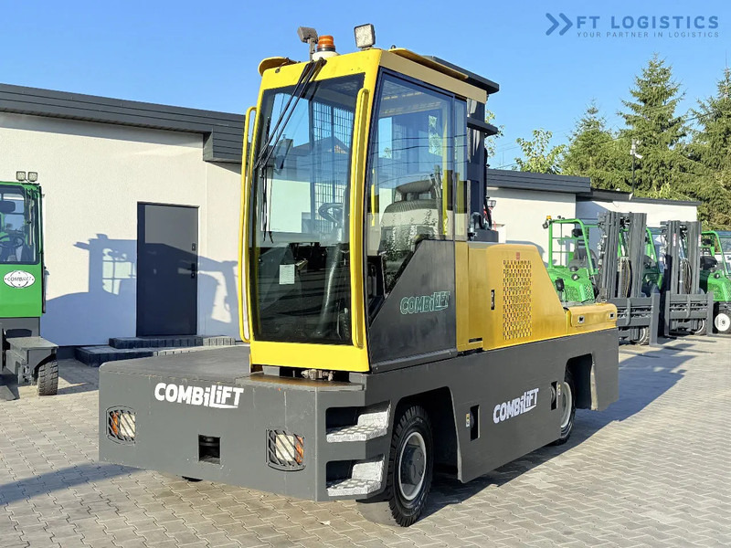 Combilift C5000FSL / DIESEL / DUPLEX - 4000MM / FREE-LIFT / CABIN / A wide range of four-way and side loaders, tailored to diverse needs a - Máy chất hàng bên: hình 3 Combilift C5000FSL / DIESEL / DUPLEX - 4000MM / FREE-LIFT / CABIN / A wide range of four-way and side loaders, tailored to diverse needs a - Máy chất hàng bên: hình 3