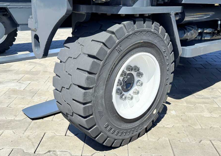 Combilift C5000XL / DIESEL / DUPLEX - 5500MM / FULL CABIN / NEW TYRES / HEATING - Xe tải tiếp cận 4 hướng: hình 2 Combilift C5000XL / DIESEL / DUPLEX - 5500MM / FULL CABIN / NEW TYRES / HEATING - Xe tải tiếp cận 4 hướng: hình 2