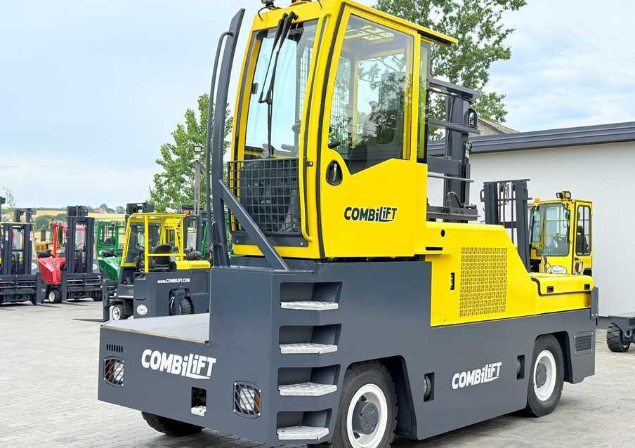 Combilift C6000FSL / DIESEL / DUPLEX – 4100MM / 1400MM FORKS / SIDeloADER / 6000KG LIFTING CAPACITY / FREE LIFT / DEUTZ ENGINE / EXCELLENT CONDITION - Máy chất hàng bên: hình 1 Combilift C6000FSL / DIESEL / DUPLEX – 4100MM / 1400MM FORKS / SIDeloADER / 6000KG LIFTING CAPACITY / FREE LIFT / DEUTZ ENGINE / EXCELLENT CONDITION - Máy chất hàng bên: hình 1