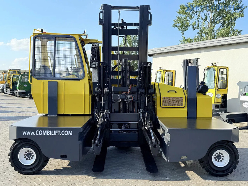 Combilift C6000SR / DUPLEX / 4200MM / LOAD CLAMP ON FORKS / FREE LIFT / DIESEL / POSITIONER / NEW TIRES / LIKE NEW / Wide range of four-wa - Xe tải tiếp cận 4 hướng: hình 3 Combilift C6000SR / DUPLEX / 4200MM / LOAD CLAMP ON FORKS / FREE LIFT / DIESEL / POSITIONER / NEW TIRES / LIKE NEW / Wide range of four-wa - Xe tải tiếp cận 4 hướng: hình 3