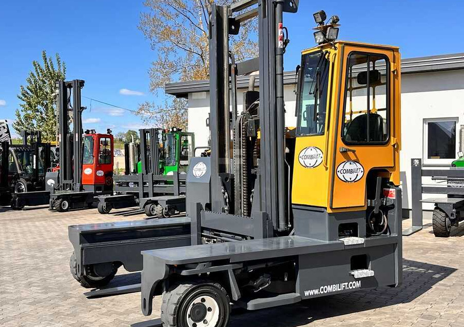 Combilift C9000 / GAS / DUPLEX / 4700MM / FREE LIFT / POSITIONER / FORK SIDE SHIFT / EXCELLENT CONDITION - Xe tải tiếp cận 4 hướng: hình 4 Combilift C9000 / GAS / DUPLEX / 4700MM / FREE LIFT / POSITIONER / FORK SIDE SHIFT / EXCELLENT CONDITION - Xe tải tiếp cận 4 hướng: hình 4