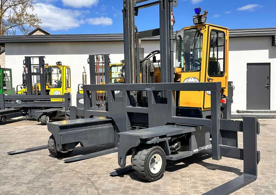 Combilift C9000 / GAS / DUPLEX / 4700MM / FREE LIFT / POSITIONER / FORK SIDE SHIFT / EXCELLENT CONDITION - Xe tải tiếp cận 4 hướng: hình 1 Combilift C9000 / GAS / DUPLEX / 4700MM / FREE LIFT / POSITIONER / FORK SIDE SHIFT / EXCELLENT CONDITION - Xe tải tiếp cận 4 hướng: hình 1