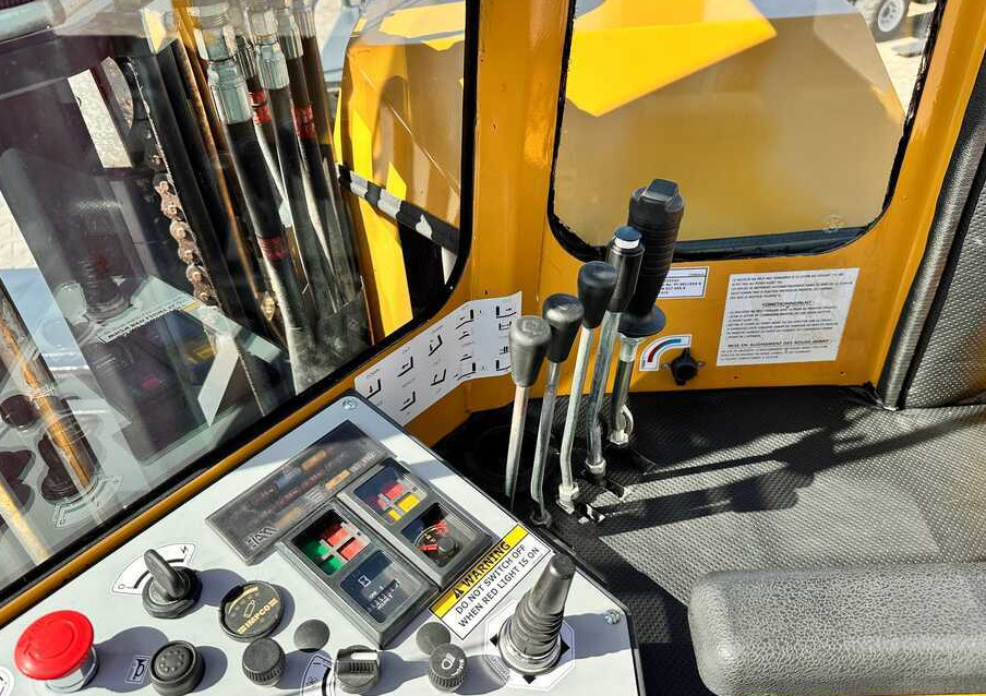 Xe tải tiếp cận 4 hướng Combilift C9000 / GAS / DUPLEX / 4700MM / FREE LIFT / POSITIONER / FORK SIDE SHIFT / EXCELLENT CONDITION: hình 18