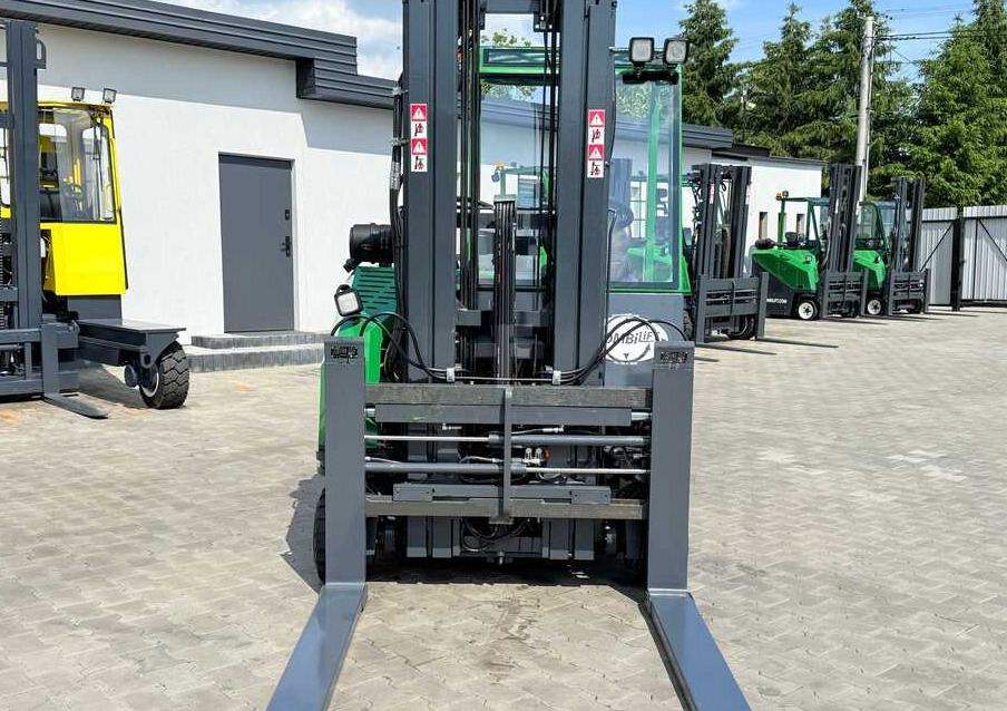 Combilift CB2500 / DIESEL / EXTENDABLE FORKS / TRIPLEX / 5500MM / FREE LIFT / SIDE SHIFT / FORK POSITIONER / LIKE NEW - Xe tải tiếp cận 4 hướng: hình 3 Combilift CB2500 / DIESEL / EXTENDABLE FORKS / TRIPLEX / 5500MM / FREE LIFT / SIDE SHIFT / FORK POSITIONER / LIKE NEW - Xe tải tiếp cận 4 hướng: hình 3