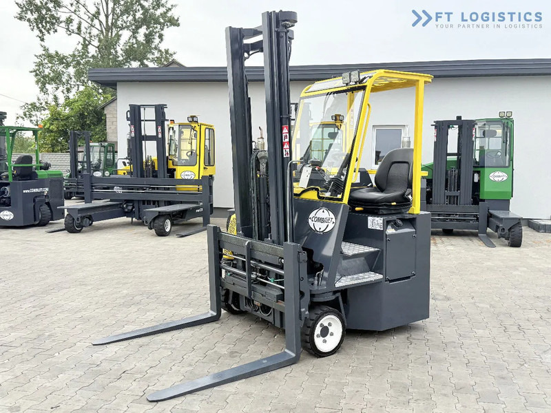 Combilift CB2500 / DUPLEX / 4100MM / DIESEL / FREE LIFT / FORK POSITIONER / SIDE SHIFT / LIKE NEW / Wide range of four-way and side loader - Xe tải tiếp cận 4 hướng: hình 1 Combilift CB2500 / DUPLEX / 4100MM / DIESEL / FREE LIFT / FORK POSITIONER / SIDE SHIFT / LIKE NEW / Wide range of four-way and side loader - Xe tải tiếp cận 4 hướng: hình 1