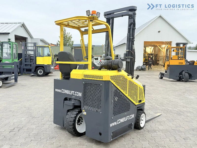 Combilift CB2500 / DUPLEX / 4100MM / DIESEL / FREE LIFT / FORK POSITIONER / SIDE SHIFT / LIKE NEW / Wide range of four-way and side loader - Xe tải tiếp cận 4 hướng: hình 5 Combilift CB2500 / DUPLEX / 4100MM / DIESEL / FREE LIFT / FORK POSITIONER / SIDE SHIFT / LIKE NEW / Wide range of four-way and side loader - Xe tải tiếp cận 4 hướng: hình 5