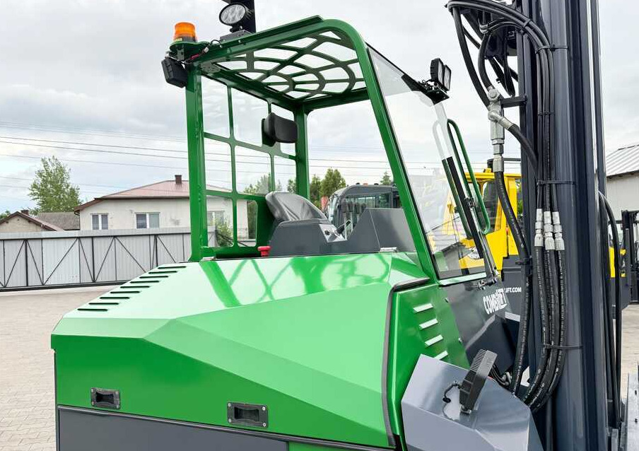 Combilift CBE4000 / TRIPLEX / 5200 / FREE-LIFT - Xe tải tiếp cận 4 hướng: hình 4 Combilift CBE4000 / TRIPLEX / 5200 / FREE-LIFT - Xe tải tiếp cận 4 hướng: hình 4