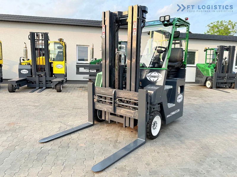 Combilift COMBILIFT C4000CB – TRIPLEX 5200mm – Year 2017 – LPG – FREE LIFT – SIDESHIFT – FORK POSITIONER – CONDITION 5/5 COMBILIFT C4000CB - Xe tải tiếp cận 4 hướng: hình 3 Combilift COMBILIFT C4000CB – TRIPLEX 5200mm – Year 2017 – LPG – FREE LIFT – SIDESHIFT – FORK POSITIONER – CONDITION 5/5 COMBILIFT C4000CB - Xe tải tiếp cận 4 hướng: hình 3