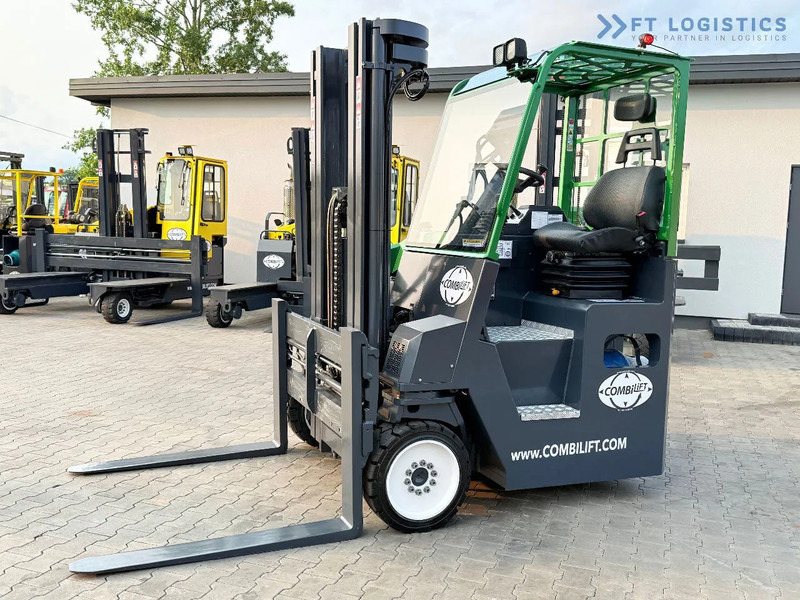 Combilift COMBILIFT C4000CB – TRIPLEX 5200mm – Year 2017 – LPG – FREE LIFT – SIDESHIFT – FORK POSITIONER – CONDITION 5/5 COMBILIFT C4000CB - Xe tải tiếp cận 4 hướng: hình 2 Combilift COMBILIFT C4000CB – TRIPLEX 5200mm – Year 2017 – LPG – FREE LIFT – SIDESHIFT – FORK POSITIONER – CONDITION 5/5 COMBILIFT C4000CB - Xe tải tiếp cận 4 hướng: hình 2