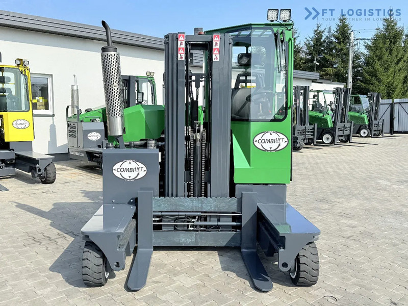 Combilift Combilift C2500 / GAS / TRIPLEX 4900MM / FREE LIFT / ONLY 2446 HOURS / FORK POSITIONER / FULL CABIN / PERFECT CONDITION / Wide r - Xe tải tiếp cận 4 hướng: hình 4 Combilift Combilift C2500 / GAS / TRIPLEX 4900MM / FREE LIFT / ONLY 2446 HOURS / FORK POSITIONER / FULL CABIN / PERFECT CONDITION / Wide r - Xe tải tiếp cận 4 hướng: hình 4