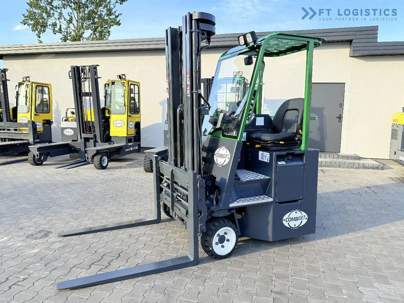 Combilift Combilift C2500CB / TRIPLEX / 5500MM / FREE LIFT / DIESEL / ONLY 3768 MTH / FORK POSITIONER / SIDE SHIFT / NEW TYRES / LIKE NEW - Xe tải tiếp cận 4 hướng: hình 2 Combilift Combilift C2500CB / TRIPLEX / 5500MM / FREE LIFT / DIESEL / ONLY 3768 MTH / FORK POSITIONER / SIDE SHIFT / NEW TYRES / LIKE NEW - Xe tải tiếp cận 4 hướng: hình 2