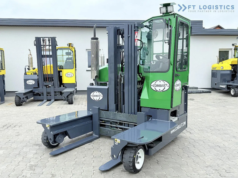Combilift Combilift C3000 / DIESEL / TRIPLEX 4900MM / FREE LIFT / FORK POSITIONER / HEATING / FULL CABIN / PERFECT CONDITION / Wide range - Xe tải tiếp cận 4 hướng: hình 3 Combilift Combilift C3000 / DIESEL / TRIPLEX 4900MM / FREE LIFT / FORK POSITIONER / HEATING / FULL CABIN / PERFECT CONDITION / Wide range - Xe tải tiếp cận 4 hướng: hình 3