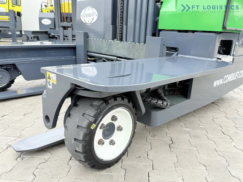 Combilift Combilift C3000 / DIESEL / TRIPLEX 4900MM / FREE LIFT / FORK POSITIONER / HEATING / FULL CABIN / PERFECT CONDITION / Wide range - Xe tải tiếp cận 4 hướng: hình 5 Combilift Combilift C3000 / DIESEL / TRIPLEX 4900MM / FREE LIFT / FORK POSITIONER / HEATING / FULL CABIN / PERFECT CONDITION / Wide range - Xe tải tiếp cận 4 hướng: hình 5