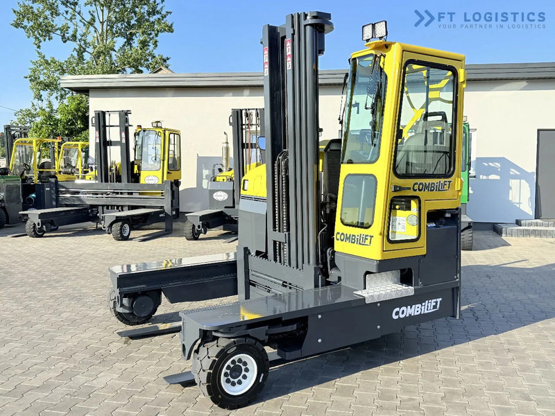 Combilift Combilift C5000 / DIESEL / TRIPLEX 6000MM / FREE LIFT / FORK POSITIONER / BUILT-IN SCALE / HEATING / FULL CABIN / PERFECT CONDIT - Xe tải tiếp cận 4 hướng: hình 2 Combilift Combilift C5000 / DIESEL / TRIPLEX 6000MM / FREE LIFT / FORK POSITIONER / BUILT-IN SCALE / HEATING / FULL CABIN / PERFECT CONDIT - Xe tải tiếp cận 4 hướng: hình 2