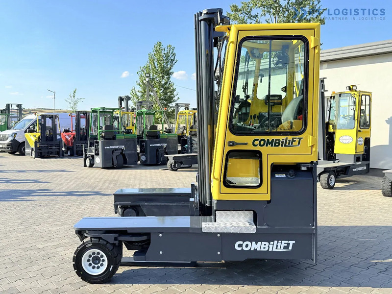 Combilift Combilift C5000 / DIESEL / TRIPLEX 6000MM / FREE LIFT / FORK POSITIONER / BUILT-IN SCALE / HEATING / FULL CABIN / PERFECT CONDIT - Xe tải tiếp cận 4 hướng: hình 4 Combilift Combilift C5000 / DIESEL / TRIPLEX 6000MM / FREE LIFT / FORK POSITIONER / BUILT-IN SCALE / HEATING / FULL CABIN / PERFECT CONDIT - Xe tải tiếp cận 4 hướng: hình 4