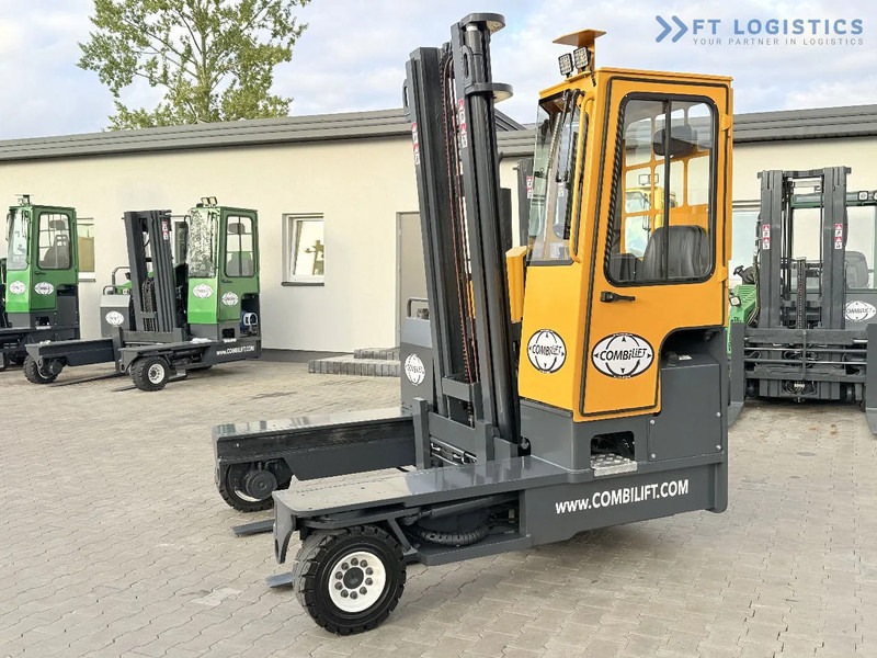 Combilift Combilift FOUR-WAY – MULTI-DIRECTIONAL FORKLIFT / COMBILIFT C4000 / DIESEL / DUPLEX 4100MM / FORK POSITIONER / FULL HEATED CABIN - Xe tải tiếp cận 4 hướng: hình 2 Combilift Combilift FOUR-WAY – MULTI-DIRECTIONAL FORKLIFT / COMBILIFT C4000 / DIESEL / DUPLEX 4100MM / FORK POSITIONER / FULL HEATED CABIN - Xe tải tiếp cận 4 hướng: hình 2