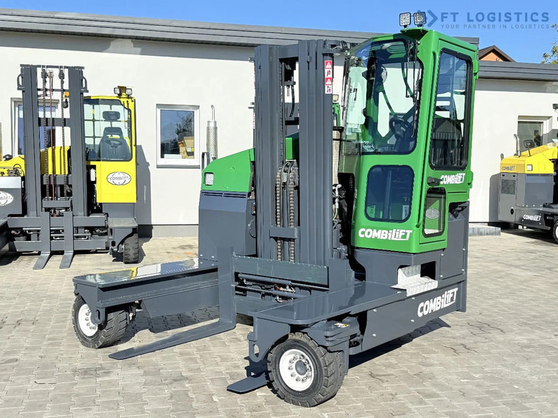 Combilift Combilift FOUR-WAY MULTIDIRECTIONAL FORKLIFT C4500 / DIESEL / TRIPLEX 4900MM / ONLY 4854 HOURS / FORK POSITIONER / FULL CABIN – - Xe tải tiếp cận 4 hướng: hình 4 Combilift Combilift FOUR-WAY MULTIDIRECTIONAL FORKLIFT C4500 / DIESEL / TRIPLEX 4900MM / ONLY 4854 HOURS / FORK POSITIONER / FULL CABIN – - Xe tải tiếp cận 4 hướng: hình 4