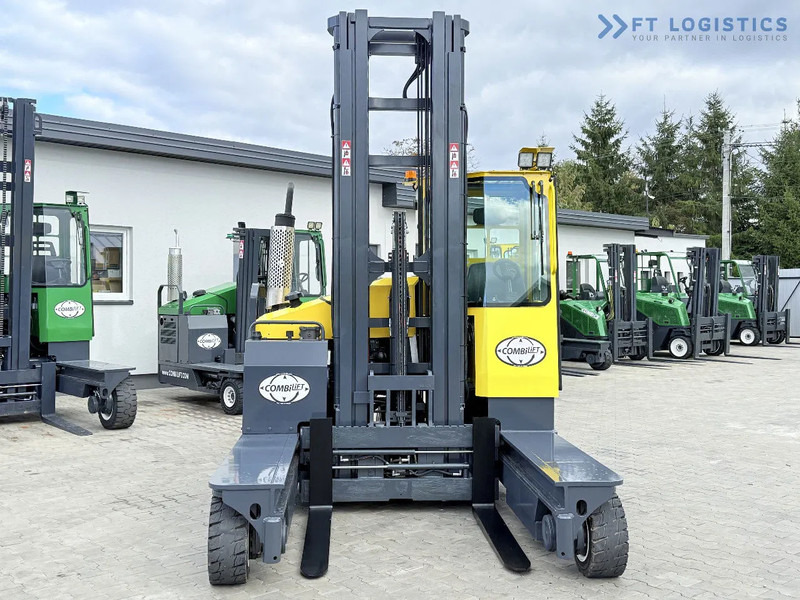 Combilift FOUR-WAY / MULTI-DIRECTIONAL FORKLIFT / C5000 / DIESEL / TRIPLEX 7600MM / FULL FREE LIFT / FORK POSITIONER / HEATING / FULL HEAT - Xe tải tiếp cận 4 hướng: hình 3 Combilift FOUR-WAY / MULTI-DIRECTIONAL FORKLIFT / C5000 / DIESEL / TRIPLEX 7600MM / FULL FREE LIFT / FORK POSITIONER / HEATING / FULL HEAT - Xe tải tiếp cận 4 hướng: hình 3