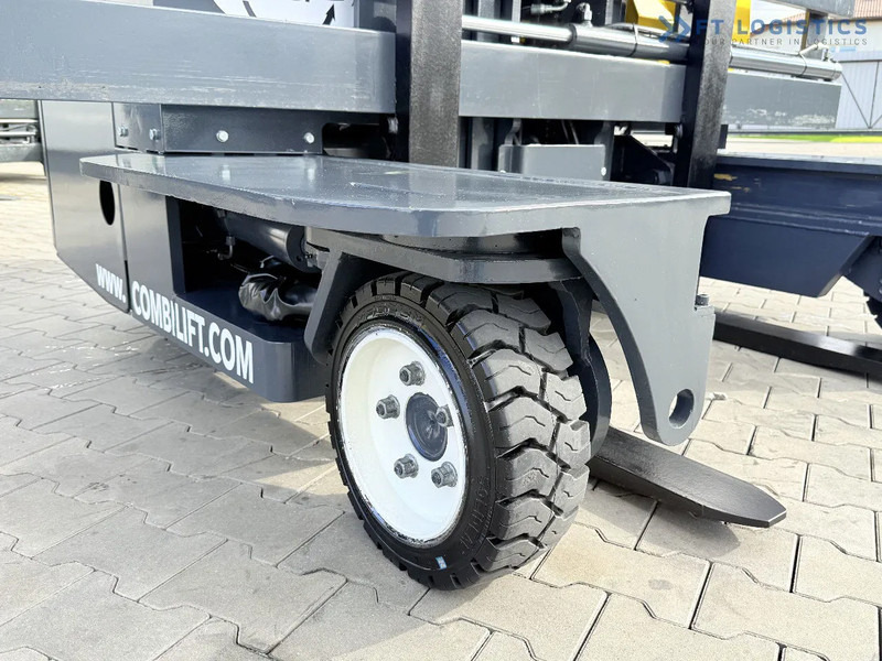 Combilift FOUR-WAY / MULTI-DIRECTIONAL FORKLIFT / ONLY 491 HOURS / C2500 / GAS / DUPLEX 4600MM / SHORT – ONLY 1900MM / WIDTH 2700MM WITH F - Xe tải tiếp cận 4 hướng: hình 5 Combilift FOUR-WAY / MULTI-DIRECTIONAL FORKLIFT / ONLY 491 HOURS / C2500 / GAS / DUPLEX 4600MM / SHORT – ONLY 1900MM / WIDTH 2700MM WITH F - Xe tải tiếp cận 4 hướng: hình 5