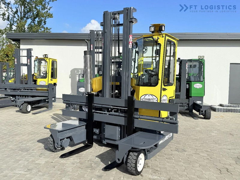 Combilift FOUR-WAY / MULTI-DIRECTIONAL FORKLIFT / ONLY 491 HOURS / C2500 / GAS / DUPLEX 4600MM / SHORT – ONLY 1900MM / WIDTH 2700MM WITH F - Xe tải tiếp cận 4 hướng: hình 1 Combilift FOUR-WAY / MULTI-DIRECTIONAL FORKLIFT / ONLY 491 HOURS / C2500 / GAS / DUPLEX 4600MM / SHORT – ONLY 1900MM / WIDTH 2700MM WITH F - Xe tải tiếp cận 4 hướng: hình 1