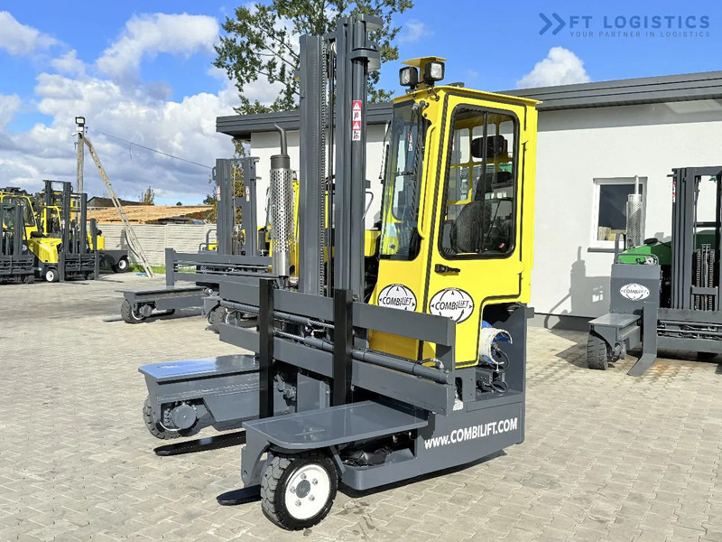 Combilift FOUR-WAY / MULTI-DIRECTIONAL FORKLIFT / ONLY 491 HOURS / C2500 / GAS / DUPLEX 4600MM / SHORT – ONLY 1900MM / WIDTH 2700MM WITH F - Xe tải tiếp cận 4 hướng: hình 3 Combilift FOUR-WAY / MULTI-DIRECTIONAL FORKLIFT / ONLY 491 HOURS / C2500 / GAS / DUPLEX 4600MM / SHORT – ONLY 1900MM / WIDTH 2700MM WITH F - Xe tải tiếp cận 4 hướng: hình 3