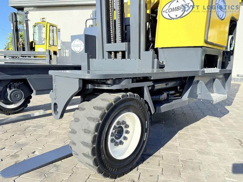 Combilift FOUR-WAY MULTIDIRECTIONAL FORKLIFT C5000 / GAS / TRIPLEX 6000MM / ONLY 4263 HOURS / FORK POSITIONER / EXCELLENT CONDITION / Wide - Xe tải tiếp cận 4 hướng: hình 4 Combilift FOUR-WAY MULTIDIRECTIONAL FORKLIFT C5000 / GAS / TRIPLEX 6000MM / ONLY 4263 HOURS / FORK POSITIONER / EXCELLENT CONDITION / Wide - Xe tải tiếp cận 4 hướng: hình 4