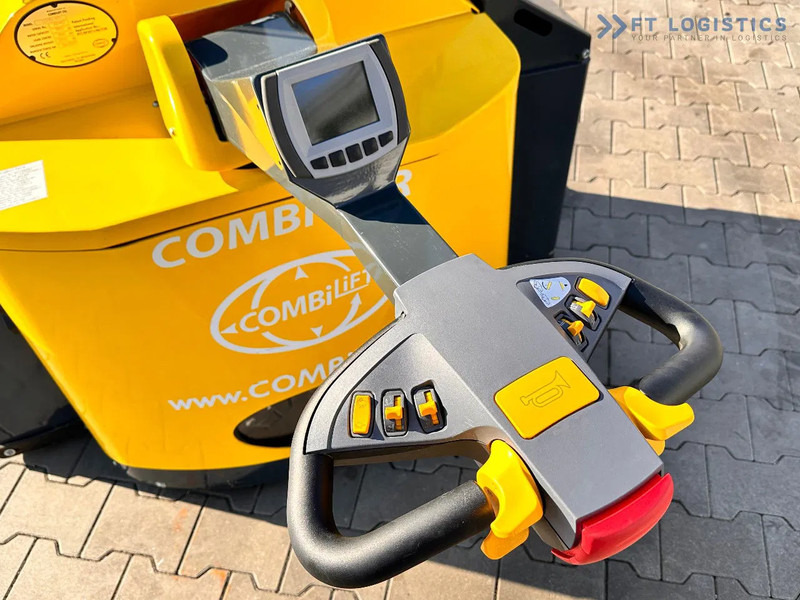 Máy xếp chồng Combilift WR-4 / DUPLEX / 4.5M / 2017 / ONLY 30 MTH / LIKE NEW / 1500KG: hình 12