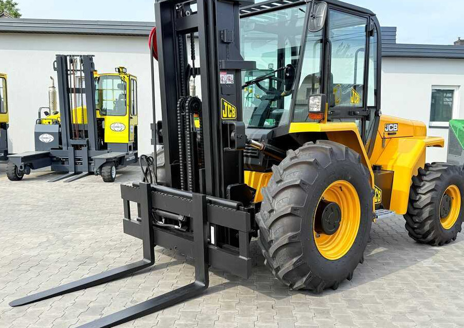 JCB 940 / DIESEL / TRIPLEX 4500MM / FORK POSITIONER / FORK SIDESHIFT / 4T / NEW TYRES / LIKE NEW - Xe nâng địa hình gồ ghề: hình 1 JCB 940 / DIESEL / TRIPLEX 4500MM / FORK POSITIONER / FORK SIDESHIFT / 4T / NEW TYRES / LIKE NEW - Xe nâng địa hình gồ ghề: hình 1