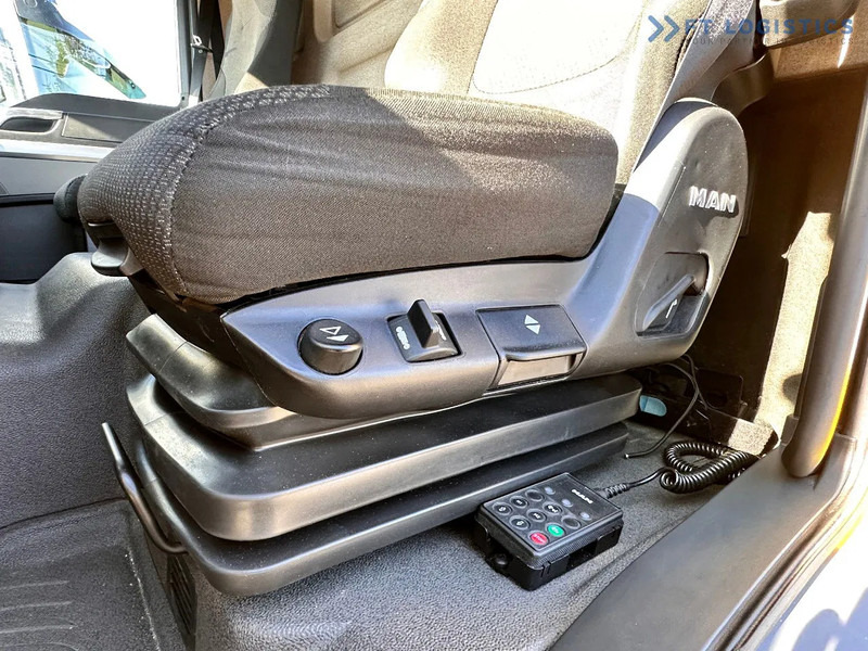 Xe tải hộp MAN TGM 15.250 MAN TGM 15.250 4X2 / CONTAINER - 16 PALLETS / TAIL LIFT / TIRES 80% / PERFECT CONDITION: hình 16 Xe tải hộp MAN TGM 15.250 MAN TGM 15.250 4X2 / CONTAINER - 16 PALLETS / TAIL LIFT / TIRES 80% / PERFECT CONDITION: hình 16