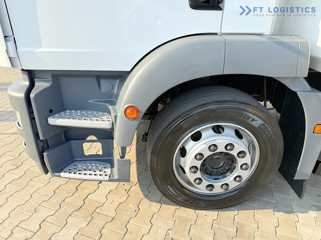 MAN TGM 18.290 / THERMOKING T-1200R / BI-TEMPERATURE / 19 PALLETS / 90% TYRES / EXCELLENT CONDITION / DHOLLANDIA TAIL LIFT / SIDE DOOR / PAYLOAD 8,220 KG - Xe tải đông lạnh: hình 5 MAN TGM 18.290 / THERMOKING T-1200R / BI-TEMPERATURE / 19 PALLETS / 90% TYRES / EXCELLENT CONDITION / DHOLLANDIA TAIL LIFT / SIDE DOOR / PAYLOAD 8,220 KG - Xe tải đông lạnh: hình 5
