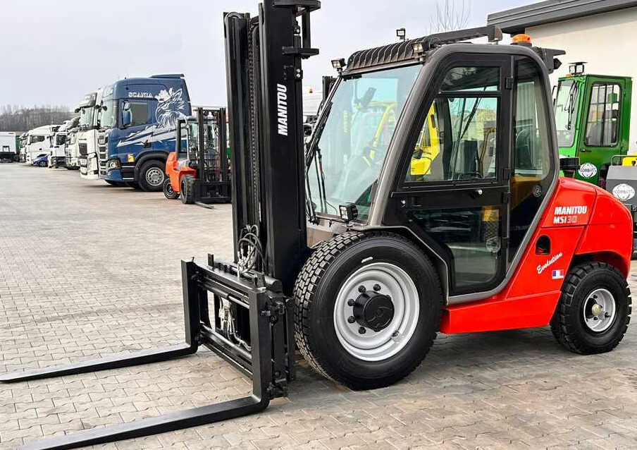 Manitou MSI30 / DIESEL / DUPLEX / 3400MM / CABIN / FORK POSITIONER / SIDE SHIFT / LIKE NEW - Xe nâng địa hình gồ ghề: hình 1 Manitou MSI30 / DIESEL / DUPLEX / 3400MM / CABIN / FORK POSITIONER / SIDE SHIFT / LIKE NEW - Xe nâng địa hình gồ ghề: hình 1