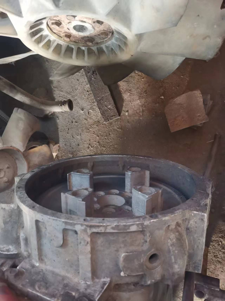 CUMMINS 6C8.3 - Động cơ cho Máy xúc: hình 3 CUMMINS 6C8.3 - Động cơ cho Máy xúc: hình 3