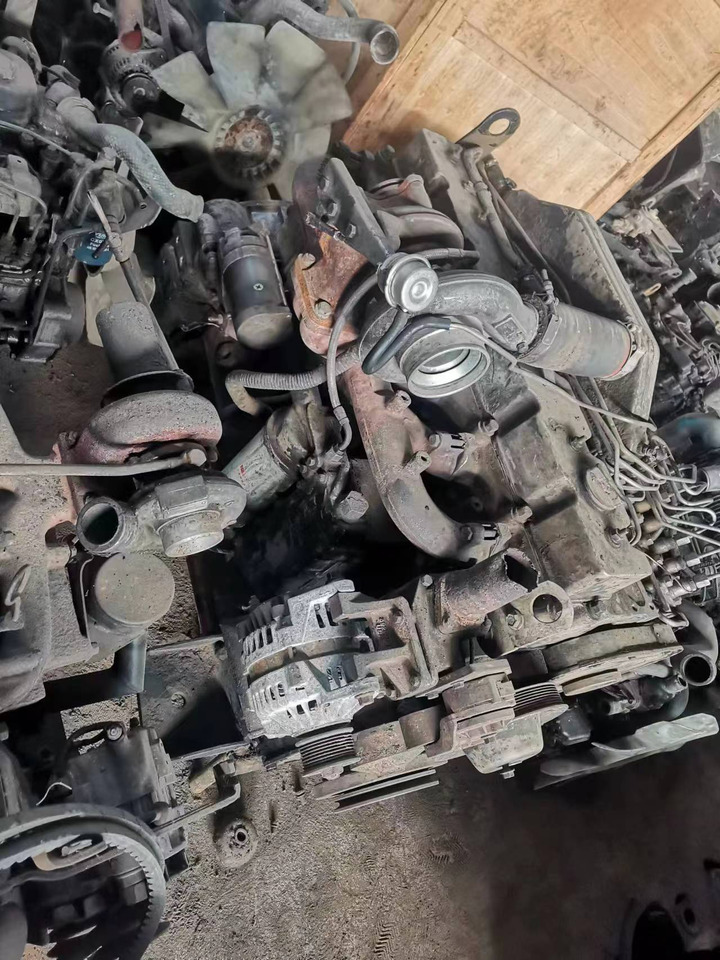 CUMMINS 6C8.3 - Động cơ cho Máy xúc: hình 2 CUMMINS 6C8.3 - Động cơ cho Máy xúc: hình 2