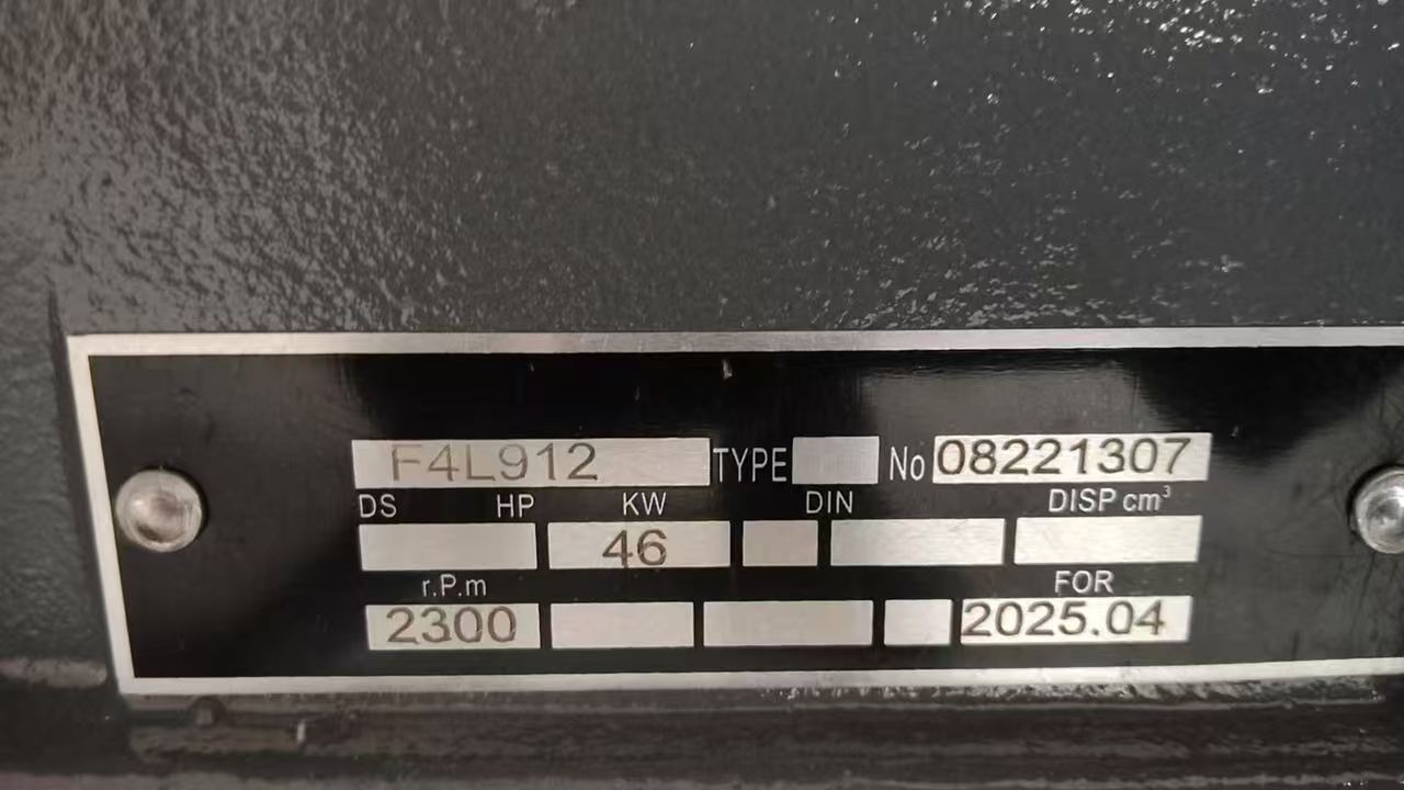 DEUTZ F4L912 - Động cơ cho Máy xúc: hình 3 DEUTZ F4L912 - Động cơ cho Máy xúc: hình 3