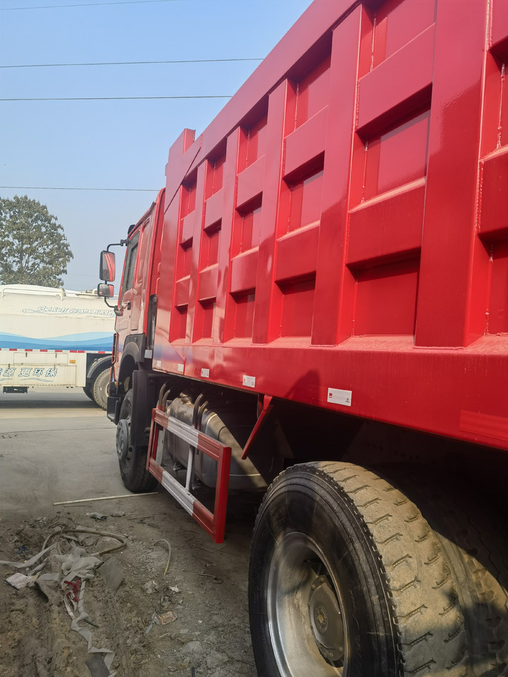 HOWO HOWO 6*4 371 dump truck - Xe ben: hình 1 HOWO HOWO 6*4 371 dump truck - Xe ben: hình 1