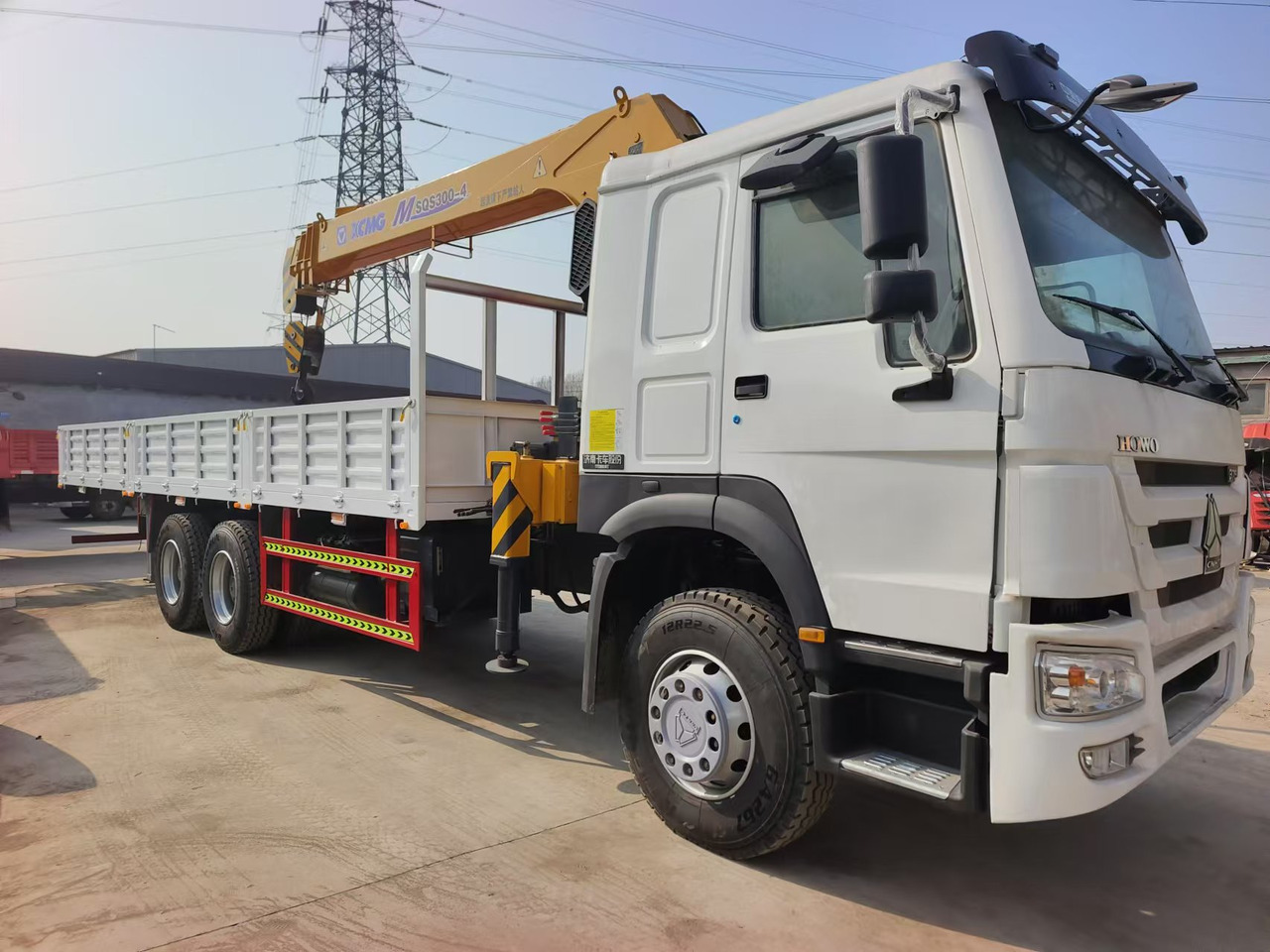 HOWO,XCMG HOWO 375,XCMG MSQS300-4 12 tons - Xe bồn: hình 1 HOWO,XCMG HOWO 375,XCMG MSQS300-4 12 tons - Xe bồn: hình 1