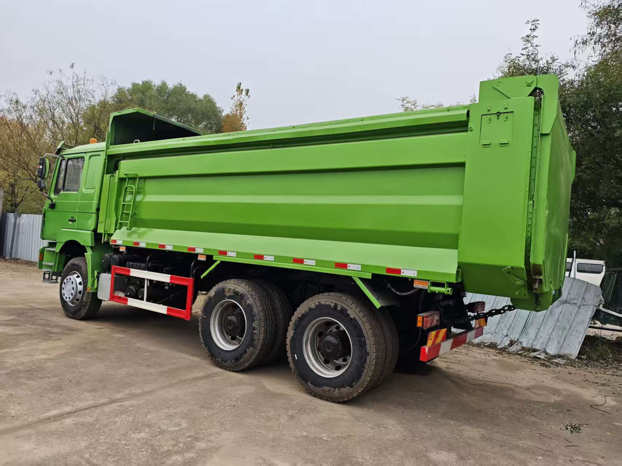 SHACMAN F3000 - Xe bồn: hình 4 SHACMAN F3000 - Xe bồn: hình 4