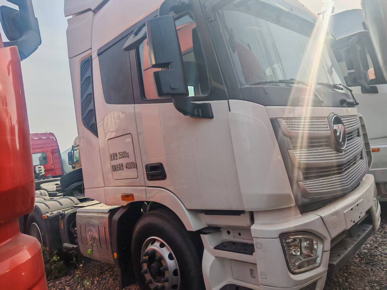 Auman 6×4 - Xe đầu kéo: hình 3 Auman 6×4 - Xe đầu kéo: hình 3